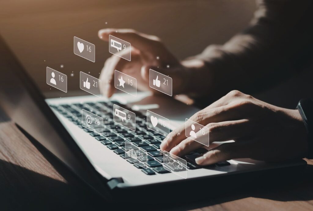 5-Tips-To-Make-Recruiters-Find-You-On-LinkedIn-active