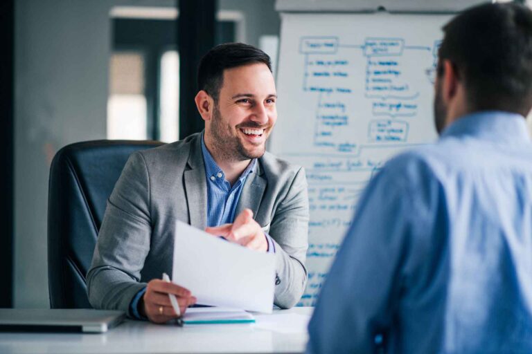 7-Tips-To-Make-Hiring-Manager-Like-You-featured