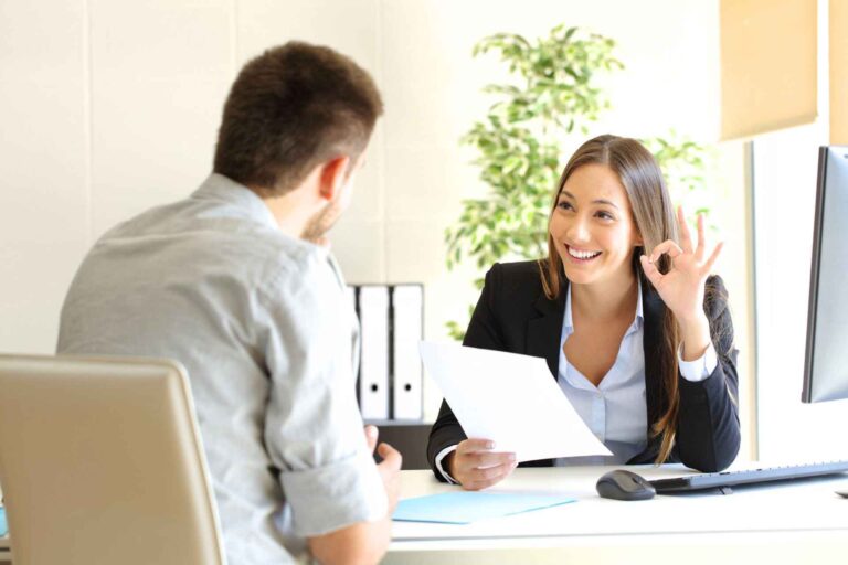 High-Value-Resume-Summary-Guide-for-Freshers-That-Gets-You-Hired-10-Examples-featured