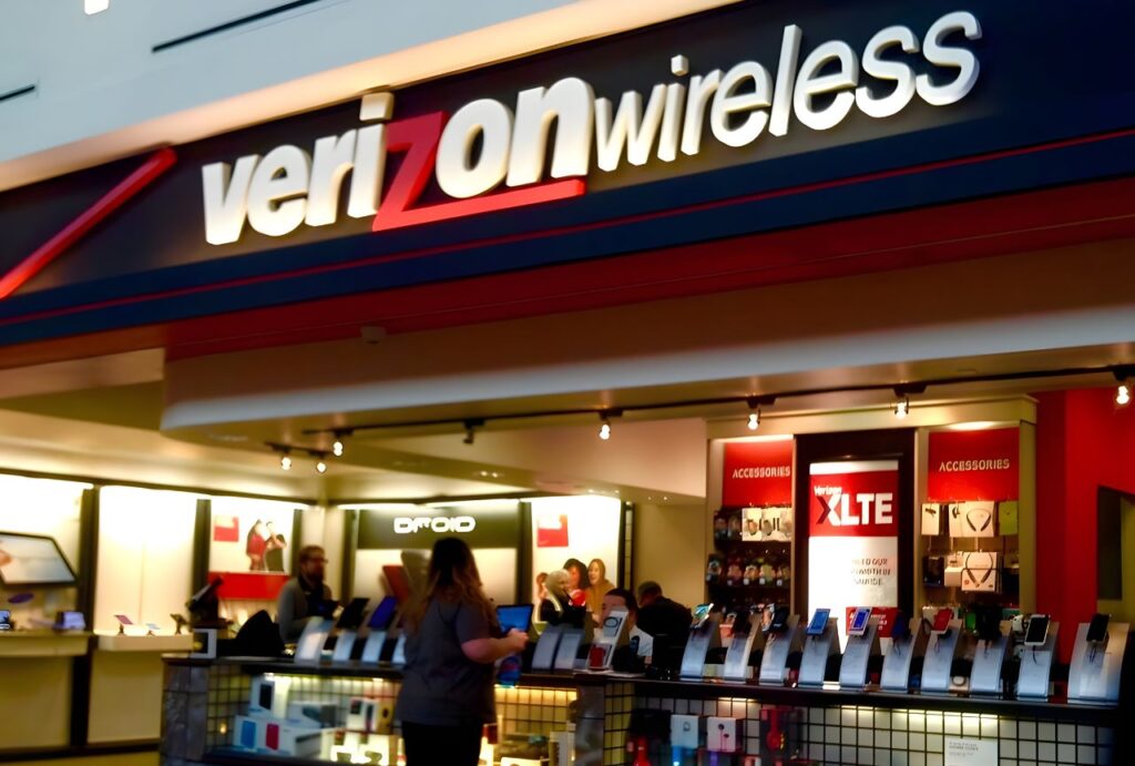 Why-Verizon-Is-Axing-15%-of-Its-Workforce-15000-Jobs-Inside-Verizons-Layoffs-featured