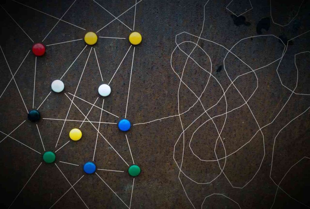 15-Traits-of-Highly-Intelligent-People-That-Most-Dont-Notice-connect