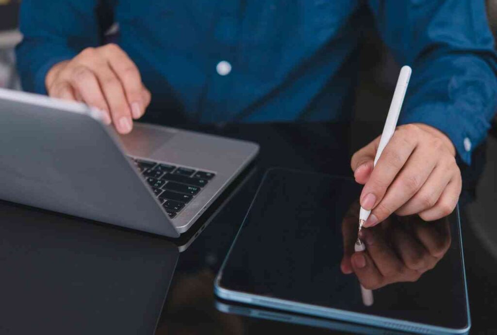 15-Traits-of-Highly-Intelligent-People-That-Most-Dont-Notice-learning